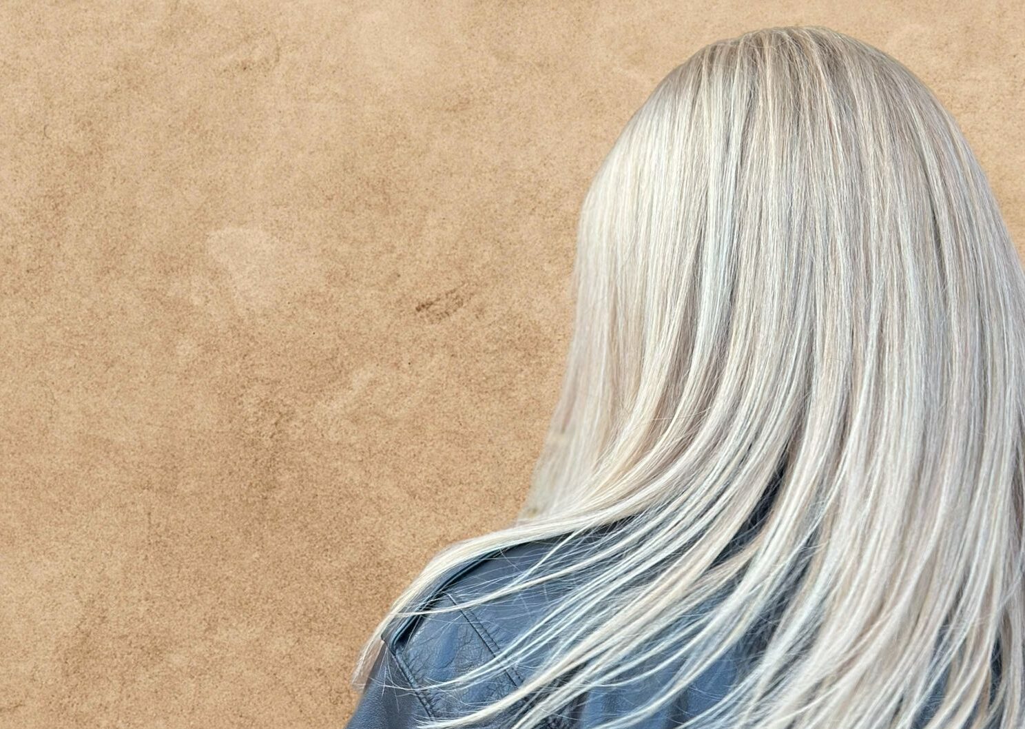 peruka naturalna blond