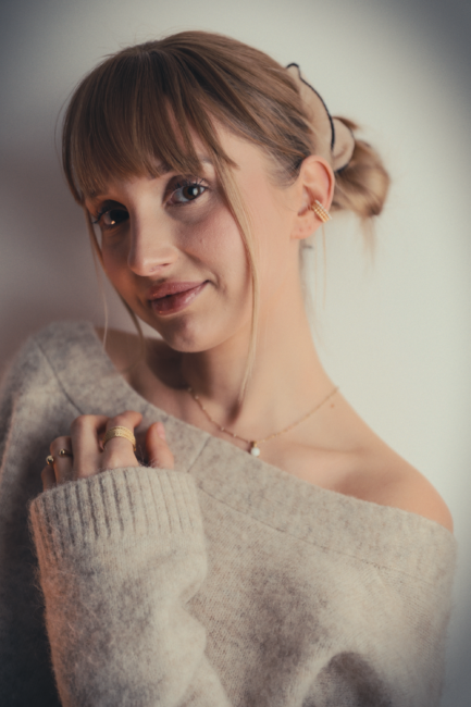 051 Mini mini Topper z włosów naturalnych ciemny blond