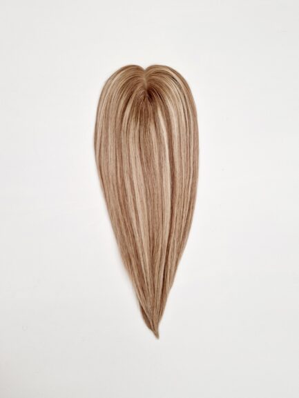 062 Topper zimny blond na bazie jedwabnej – naturalne krycie i lekkość